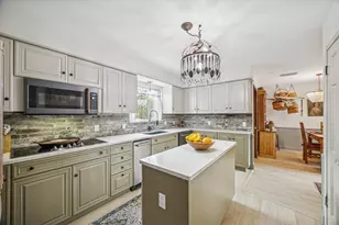 660 Louisiana Park, Conroe, TX 77302 - Photo 3