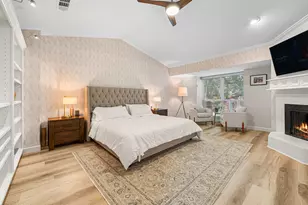 727 Bunker Hill Rd, Houston, TX 77024 - Photo 17