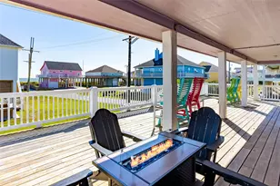 2300 Martinique, Crystal Beach, TX 77650 - Photo 9