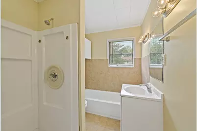 821 E Miller Street, Angleton, TX 77515 - Photo 11