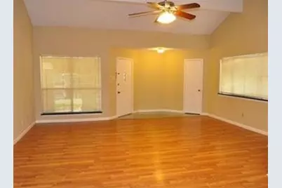 2426 Planters Row, Sugar Land, TX 77478 - Photo 3