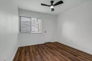 7080 Greenway Chase St, Houston, TX 77072 - Photo 25