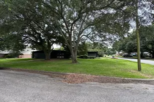 3900 Aggie Dr, Bay City, TX 77414 - Photo 29