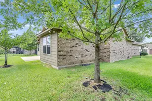 5409 Zephyr Ln, Willis, TX 77318 - Photo 37