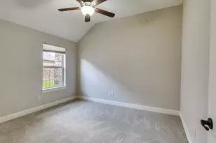 5409 Zephyr Ln, Willis, TX 77318 - Photo 11