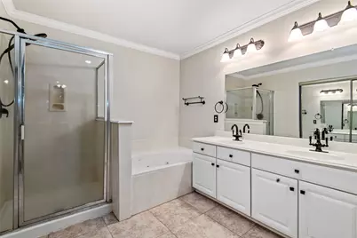 107 S Spiral Vine Circle, The Woodlands, TX 77381 - Photo 27