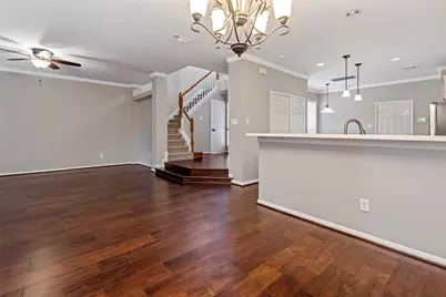 107 S Spiral Vine Circle, The Woodlands, TX 77381 - Photo 13