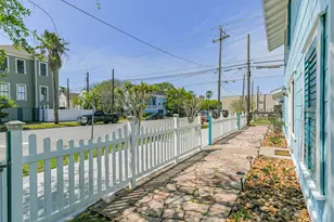 816 11th St, Galveston, TX 77550 - Photo 7