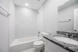 8215 Crestview Dr, Houston, TX 77028 - Photo 23