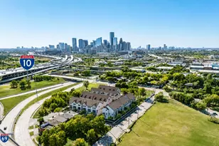 2745 Providence St, Houston, TX 77020 - Photo 11