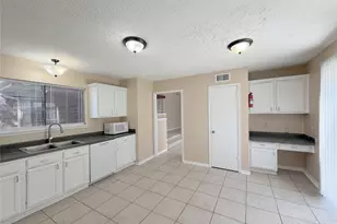 7703 Valera Ln, Houston, TX 77083 - Photo 9