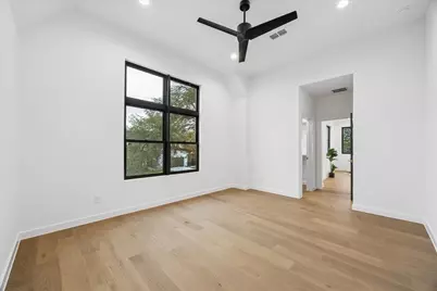 1527 Thornton Road, Houston, TX 77018 - Photo 25