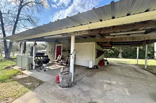 908 N Pitzer St, Colmesneil, TX 75938 - Photo 25