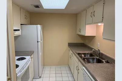 2230 S Piney Point Road #210, Houston, TX 77063 - Photo 3