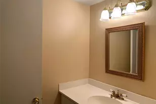 2230 S Piney Point Rd, Houston, TX 77063 - Photo 5