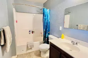 708 E 6th St, Sweeny, TX 77480 - Photo 11