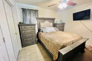 708 E 6th St, Sweeny, TX 77480 - Photo 3