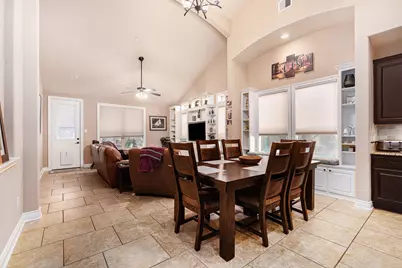 9039 Centennial Drive, Conroe, TX 77384 - Photo 5