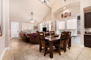 9039 Centennial Dr, Conroe, TX 77384 - Photo 5