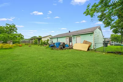 5003 Ridgeway Drive, Houston, TX 77033 - Photo 13