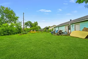 5003 Ridgeway Dr, Houston, TX 77033 - Photo 7