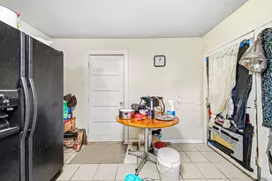5003 Ridgeway Dr, Houston, TX 77033 - Photo 19