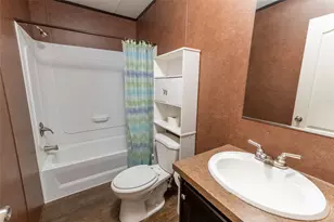 651 Hbr Pt Dr, Trinity, TX 75862 - Photo 41