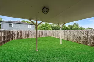 5401 Peacock St, Houston, TX 77033 - Photo 13