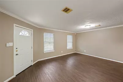 5401 Peacock Street, Houston, TX 77033 - Photo 3