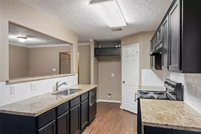 5401 Peacock Street, Houston, TX 77033 - Photo 5