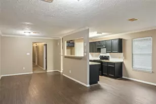 5401 Peacock St, Houston, TX 77033 - Photo 7