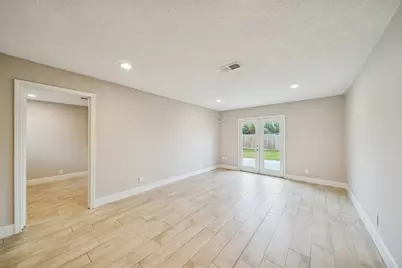 9602 Lawngate Drive, Houston, TX 77080 - Photo 9
