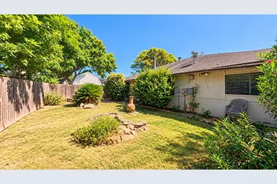 10007 Shell Rock Road, La Porte, TX 77571 - Photo 13