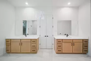 316 Louvenia Ct, Pinehurst, TX 77362 - Photo 15