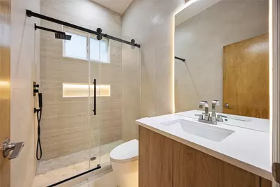 3807 Noah Street W, Houston, TX 77021 - Photo 35