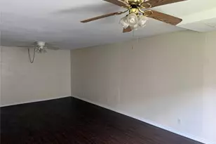 1221 Houston Streets, Rosenberg, TX 77471 - Photo 1