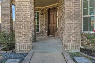 13814 Russell Ct Ct, Mont Belvieu, TX 77523 - Photo 3