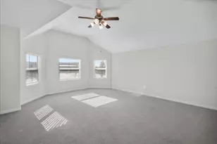 13814 Russell Ct Ct, Mont Belvieu, TX 77523 - Photo 29
