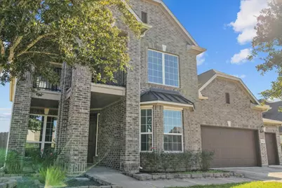 13814 Russell Court Court, Mont Belvieu, TX 77523 - Photo 3