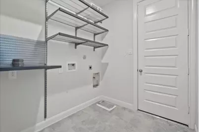 13814 Russell Court Court, Mont Belvieu, TX 77523 - Photo 37