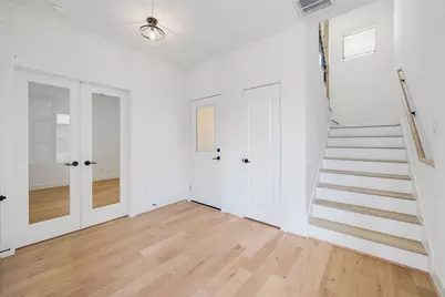1607 W 25th Street, Houston, TX 77008 - Photo 11