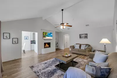 11715 Brighton Lane, Meadows Place, TX 77477 - Photo 7