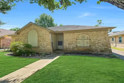 11715 Brighton Lane, Meadows Place, TX 77477 - Photo 3