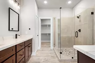 228 W 28th St, Houston, TX 77008 - Photo 9