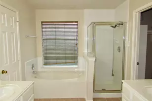 11126 Cactus Point Ct, Houston, TX 77095 - Photo 13