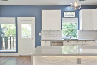 1743 French Village Drive, Houston, TX 77055 - Photo 9