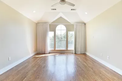 1743 French Village Drive, Houston, TX 77055 - Photo 17