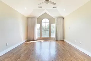 1743 French Village Dr, Houston, TX 77055 - Photo 17