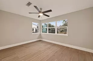 5833 Southlea St, Houston, TX 77033 - Photo 31