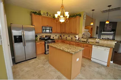2931 Silver Landing Lane, Dickinson, TX 77539 - Photo 15